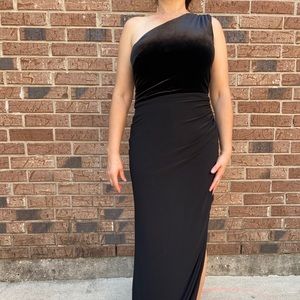 One should black velvety dress